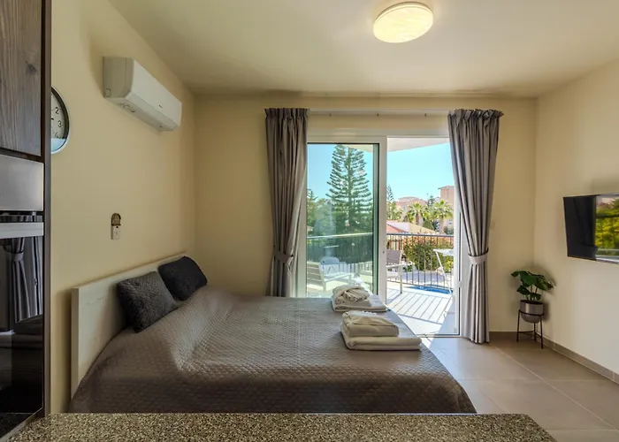 Apartamento Danaos Seaside 102 With Pool In Tourist Area Paphos