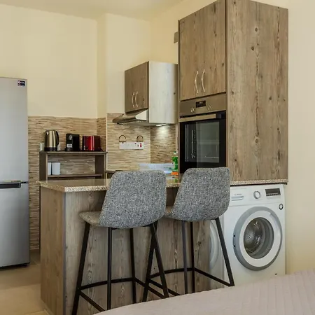 Danaos Seaside 102 With Pool In Tourist Area Apartment Paphos